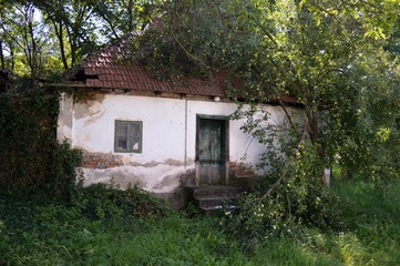 an old abandoned house
