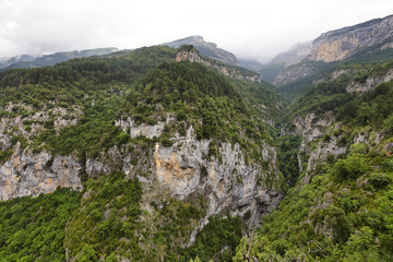 Fototapeta na wymiar A view of the Escuain gorge from Revilla viewpoint