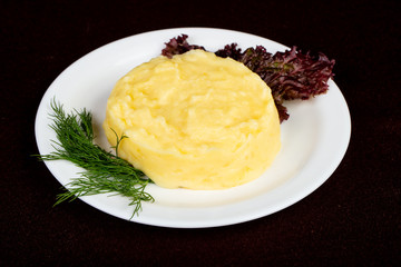 Mashed potato with dill