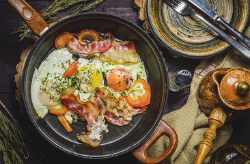 Iron pans and bacon eggs