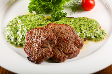 Beef with spinach