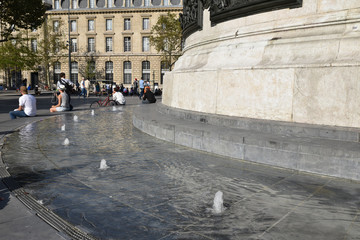 Fontaine place de la République à Paris, France