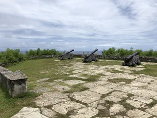 アメリカ　グアム　大砲