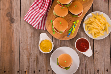 Mini burgers.