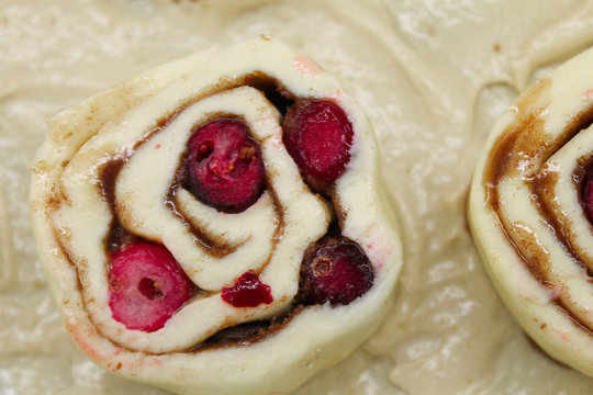 cranberry cinnamon bun