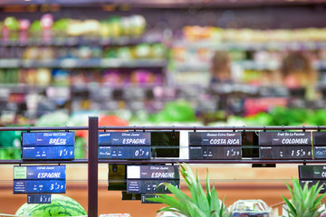étiquettes prix en grande distribution