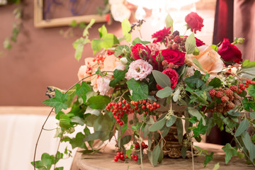 table decor for wedding ceremony, table setting, flowers, red and white decor