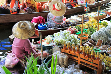 Naklejka premium Traditional Floating Market, Bangkok, Thailand