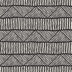 Nahtloses geometrisches Gekritzellinienmuster in Schwarzweiss. Adstract handgezeichnete Retro-Textur.