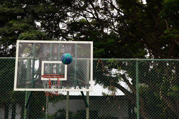 basketball shoot in the game