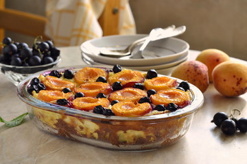 Cottage cheese casserole with apricots and black currant