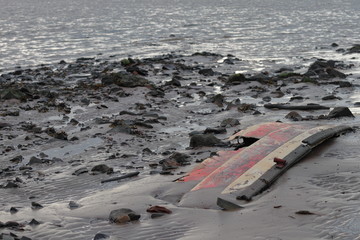 Obraz premium Piece of broken boat