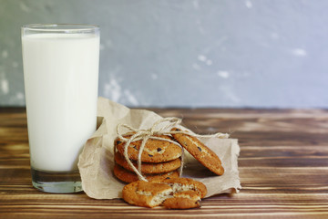 cookies with milk