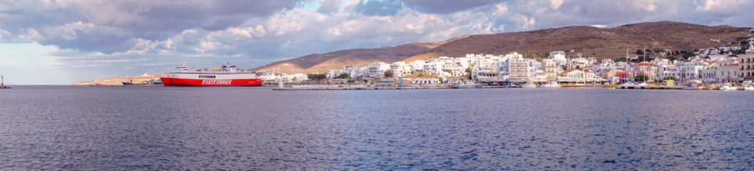 Fototapeta na wymiar Panoramic view of Ferry in Tinos Port