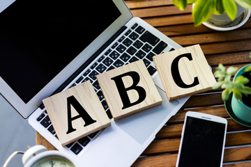 木製 ビジネスイメージ ABC