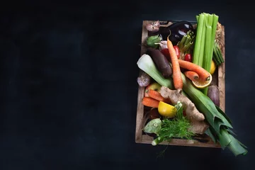 Papier Peint photo autocollant Légumes Légumes crus frais locaux