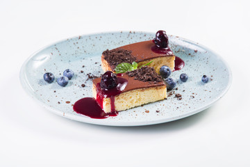 chocolate cake with berries