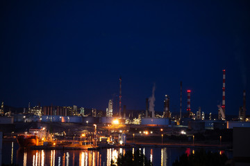 Fototapeta na wymiar Illuminated petrochemical plant of Port de Bouc