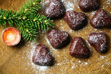 lebkuchen und tannenzweig