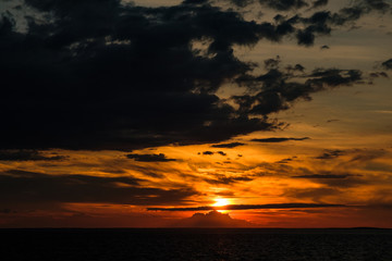 Fototapeta premium Magnificent landscape at sunset in the White Sea