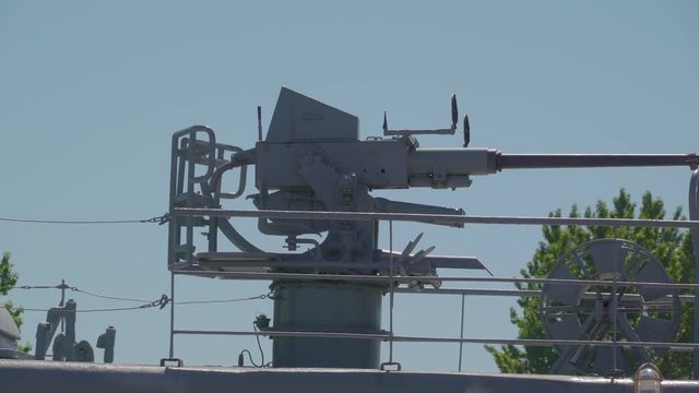 19336_The_ammunitions_on_the_top_of_the_warship_in_Tallinn_Estonia.mov