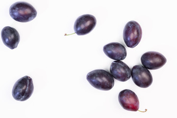 plums large ripe