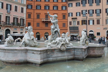 Fototapeta na wymiar Fontaine Place Navone à Rome