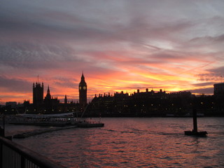 Fototapeta premium The city in the evening