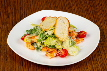 Caesar salad with prawn