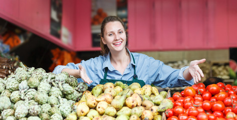 seller who is standing on her workplace