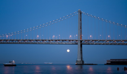 Fototapeta premium Bay Bridge Full Moon