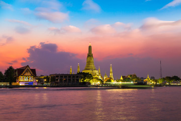 Fototapeta na wymiar Wat Arun Temple in Bangkok