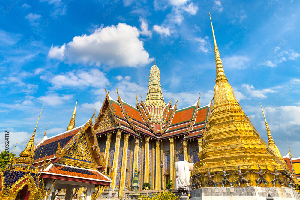 Wall mural grand palace in bangkok