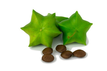 Fototapeta premium Sacha Inchi, fresh capsule seeds fruit of sacha-Inchi peanut isolate on white background 