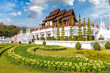 Naklejka premium Royal Ratchaphruek Park in Chiang Mai