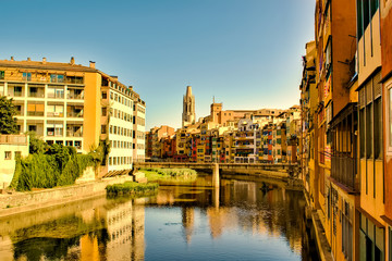 Fototapeta premium Stadtansicht von Girona in Katalonien
