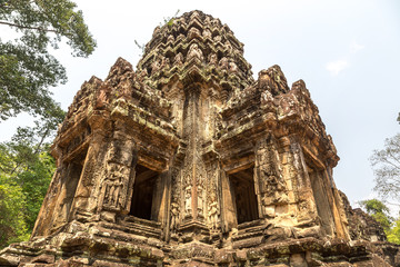 Naklejka premium Thommanon temple in Angkor Wat