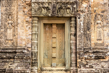 Fototapeta na wymiar Pre Rup temple in Angkor Wat