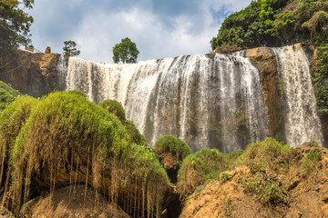 Fototapeta na wymiar Elephant waterfall in Dalat