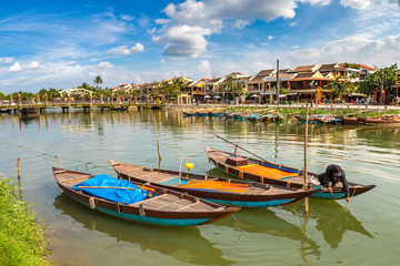 Fototapeta na wymiar Traditional boats in Hoi An, Vietnam