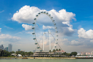 Obraz premium Diabelski młyn - Singapore Flyer w Singapurze