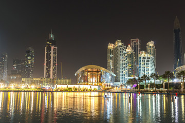 Obraz na płótnie Canvas Dubai downtown at night