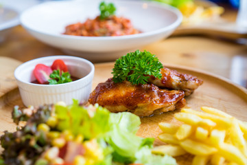 ckicken steak with vegetable and sauce