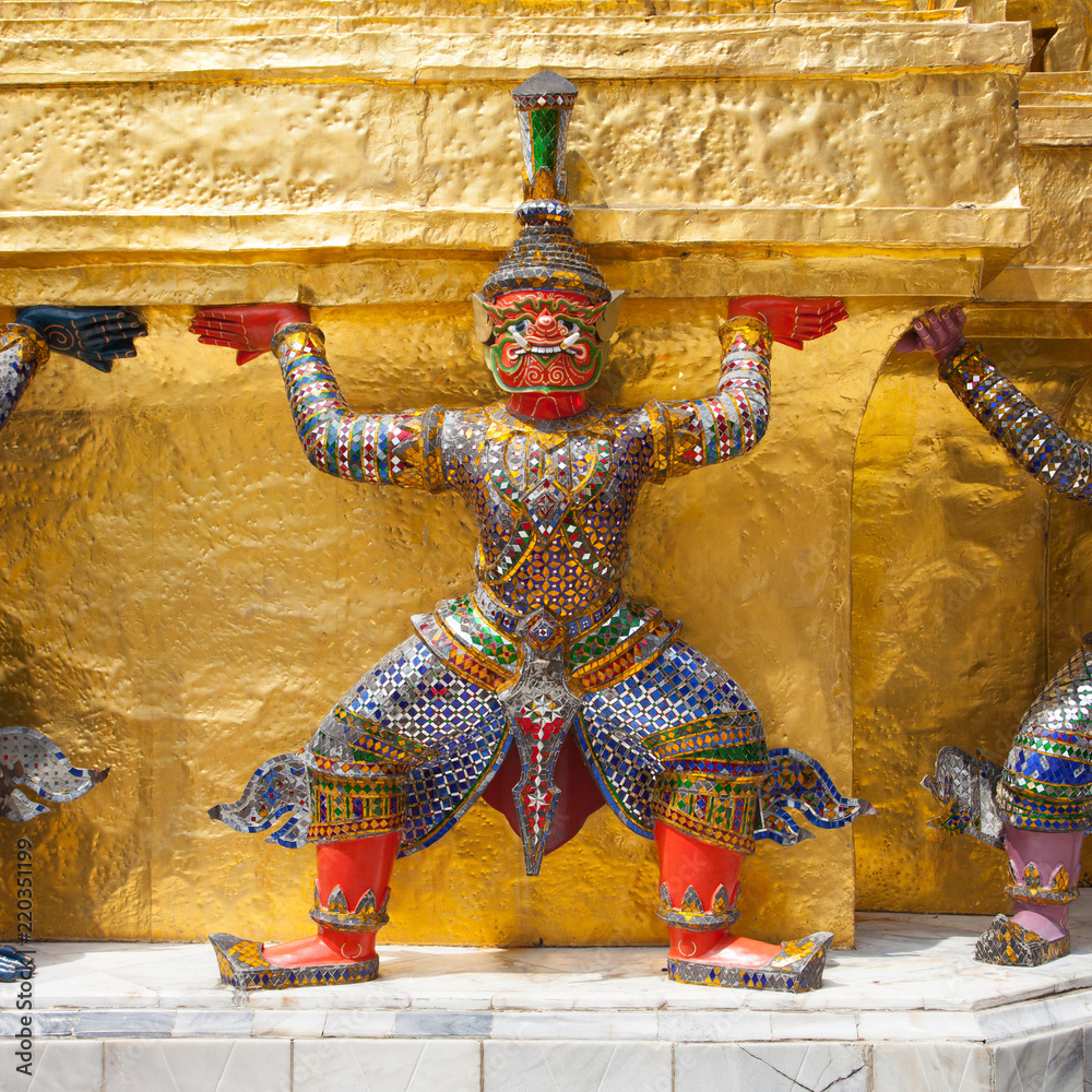 Wall mural giant buddha in grand palace