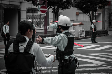 警察の交通誘導