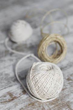 Natural fiber rope balls