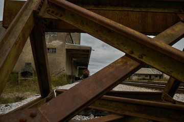 Gleisende am verlassenen Bahnhof