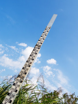 Messlatte f&uuml;r Hochwasser