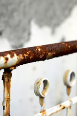 錆びたパイプ