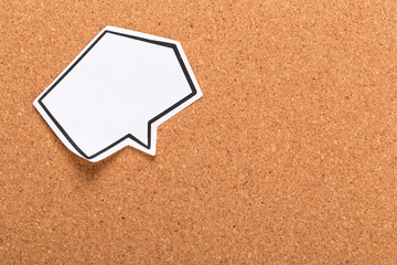 The cork board with blank notes